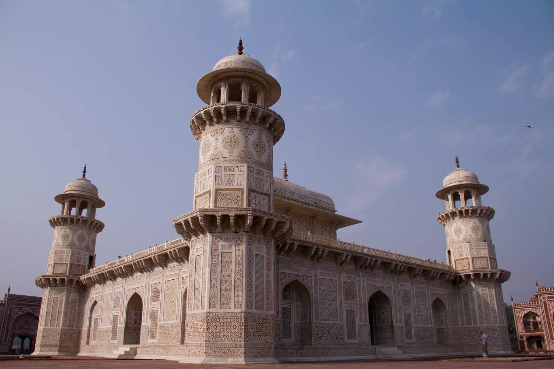 Agra Itimad Ud Daulahs Tomb 10