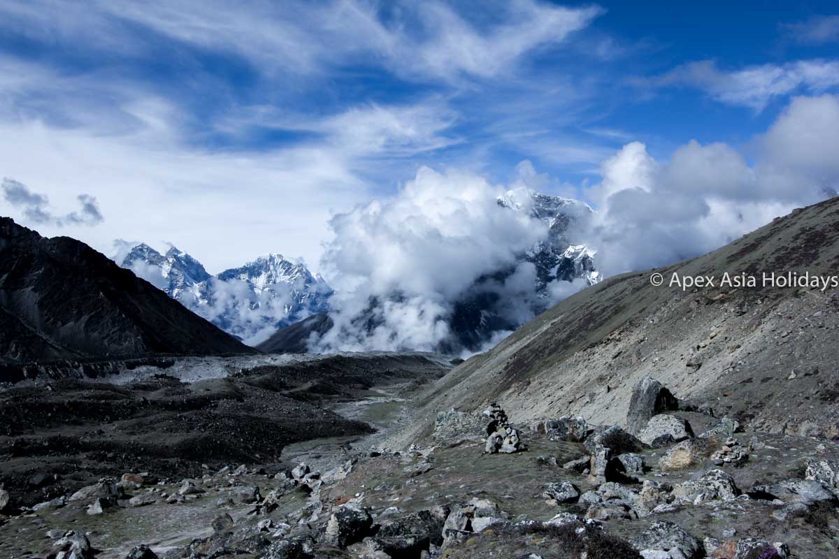 Awesome View En Route Of Everest Base Camp Trek