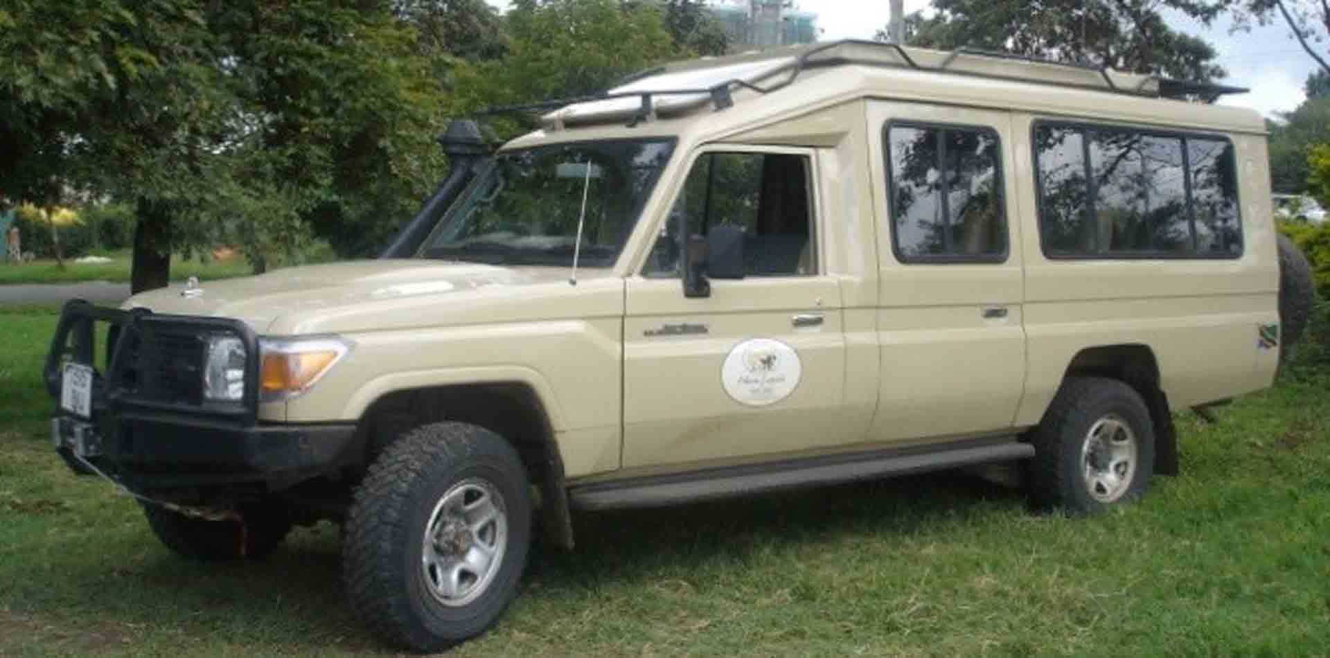 4x4 Safari Vehicle