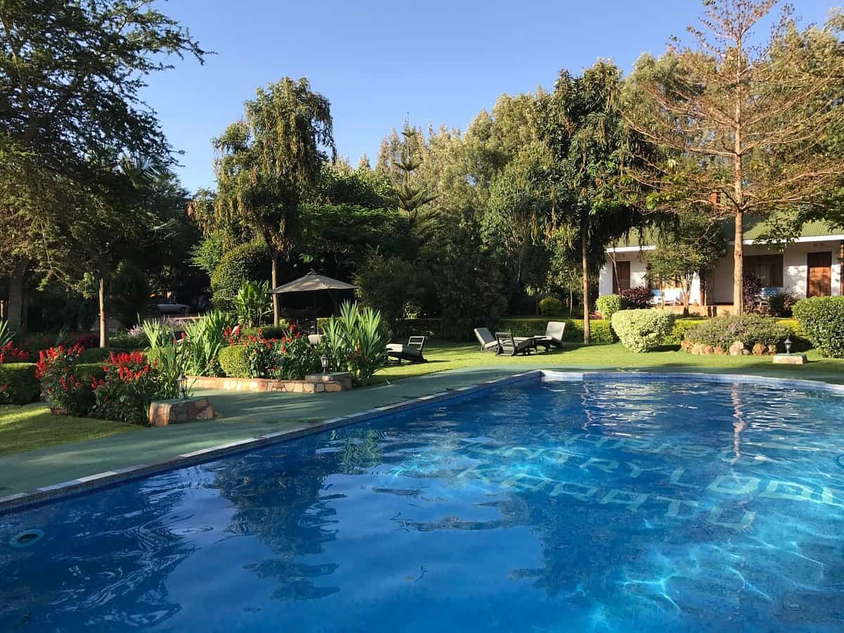 Country Lodge..2