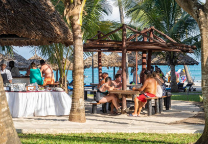 8 Days Kenya Bush & Beach Safari