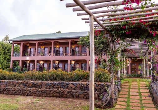 Highview Hotel Exterior (1)